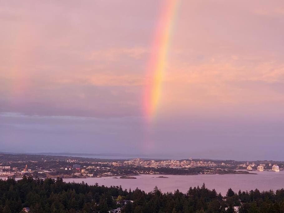 Eagle'S View Penthouse Apartment Victoria Luaran gambar